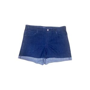 Time and Tru Pull on Jean Shorts